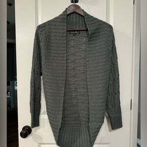 Gray Long Sleeve Knit Cardigan. Size small